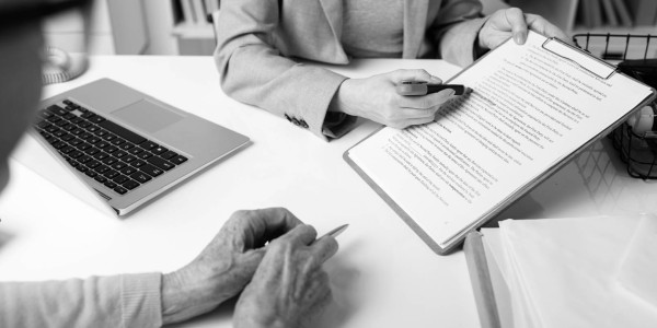 Derecho Mercantil / Abogados Mercantilistas Montalbán · Cumplimiento de Normativas Derechos Consumidor
