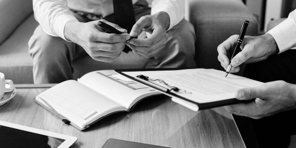 Derecho Mercantil / Abogados Mercantilistas Montalbán · Cumplimiento Normativas de Protección de Datos / RGPD / LOPD